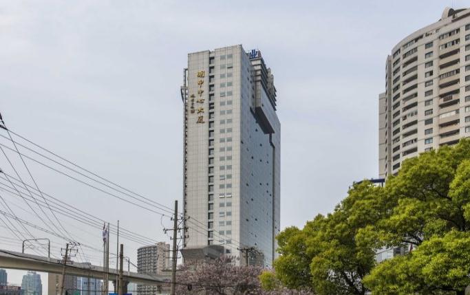 上海明申中心大廈周邊配套完善，生活辦公兩不誤