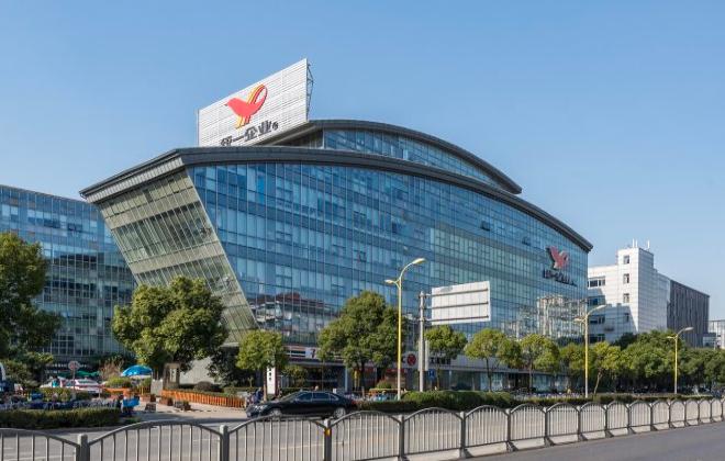上海統(tǒng)一企業(yè)廣場：地鐵2號線旁，交通便捷無憂