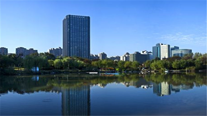 上海古北財富中心：高效電梯系統(tǒng)，提升辦公出行效率