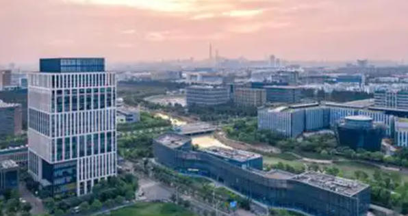 上海市人民政府辦公廳印發(fā)《關(guān)于推進張江高新區(qū)改革創(chuàng)新發(fā)展建設(shè)世界領(lǐng)先科技園區(qū)的若干意見》的通知